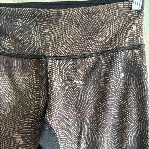 LULULEMON Wunder Under Crop II *Full-On Luon Golden Godess Cashew Multi Size 6 - Picture 5 of 11